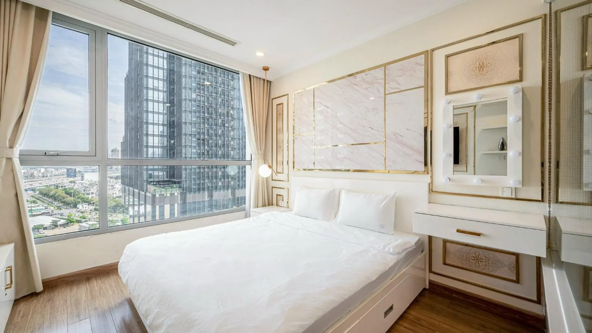 Vinhomes Central Park - Td Apartment Luxury Ho Chi Minh City